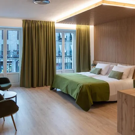 & Restaurante El Casino * Villafranca Del Bierzo