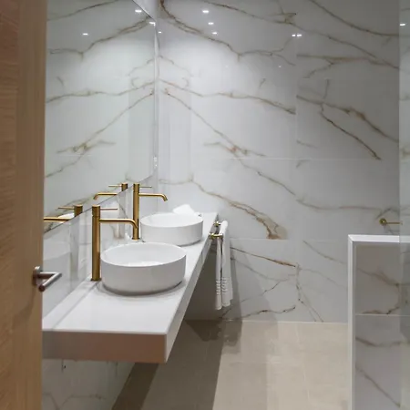 & Restaurante El Casino Hotel *