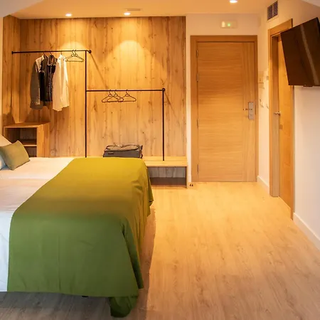 מלון & Restaurante El Casino *