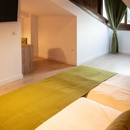 & Restaurante El Casino * Villafranca Del Bierzo