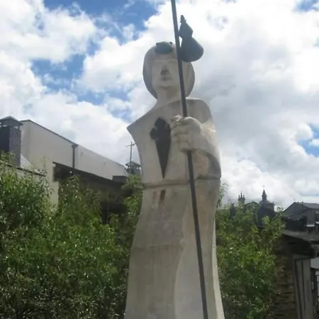 & Restaurante El Casino מלון וילה פרנקה דל ביירסו