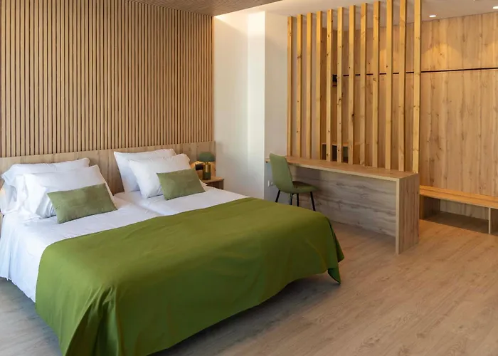 & Restaurante El Casino מלון