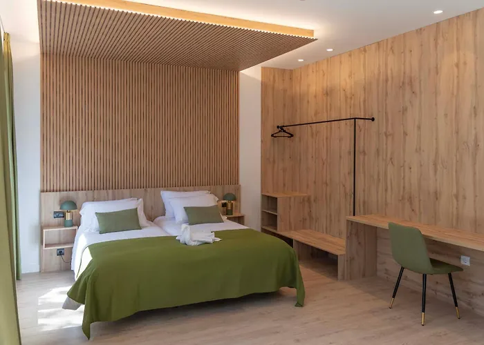 & Restaurante El Casino מלון *