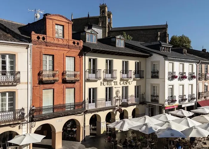 מלון & Restaurante El Casino וילה פרנקה דל ביירסו