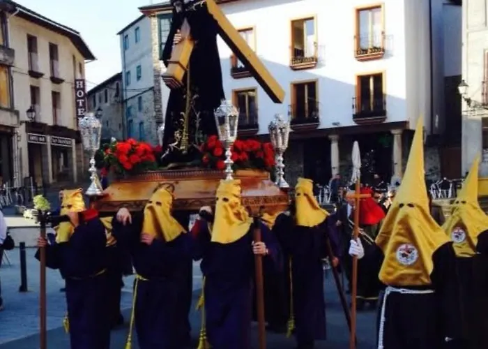 מלון & Restaurante El Casino *
