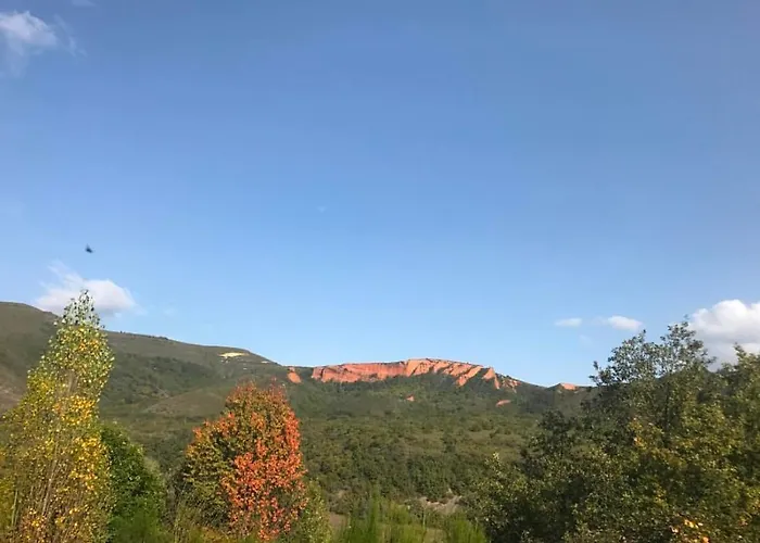 & Restaurante El Casino מלון *