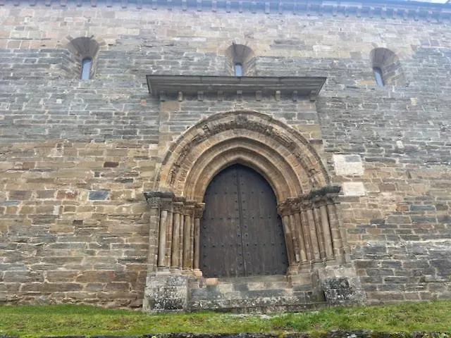 מלון & Restaurante El Casino וילה פרנקה דל ביירסו