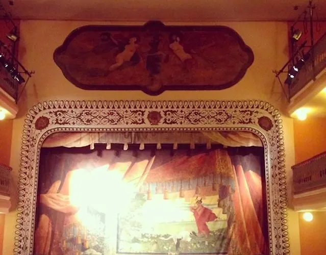 מלון & Restaurante El Casino *